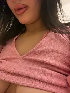 Milana_UK live sex cam