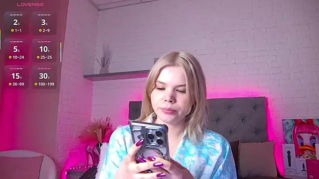 Born_to_Blow live sex cam