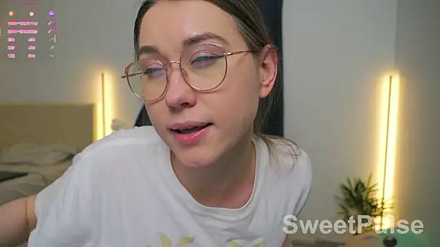 SweetPulse live sex cam