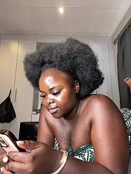 Honeycoco0211 live sex cam