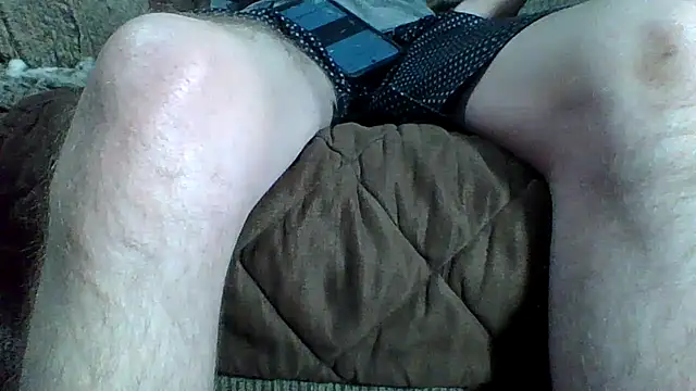 Jbsklxz67's cam snapshot