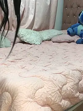 Rachellcooperrr's cam snapshot