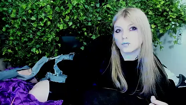 Blacklim00n live sex cam