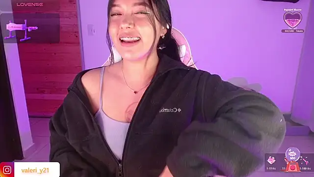 Moonbell_bell's cam snapshot