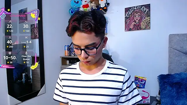 OwenBluee's cam snapshot