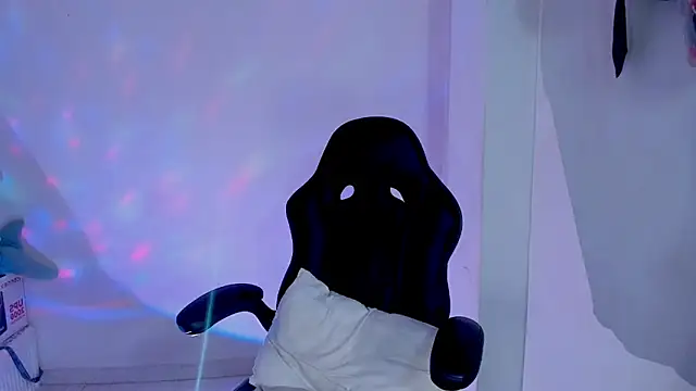 tylernova's cam snapshot