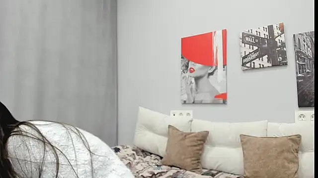 Tiny_JuJu's cam snapshot