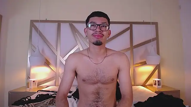 Jaxon_Carter's cam snapshot