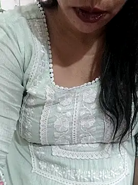 cutee_bhabhi's cam snapshot