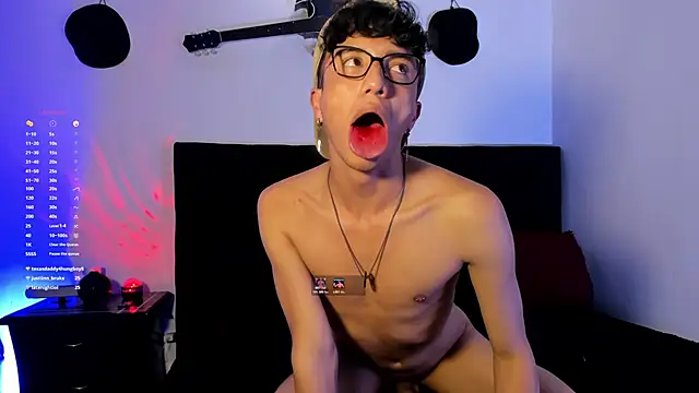 mhatias_'s cam snapshot