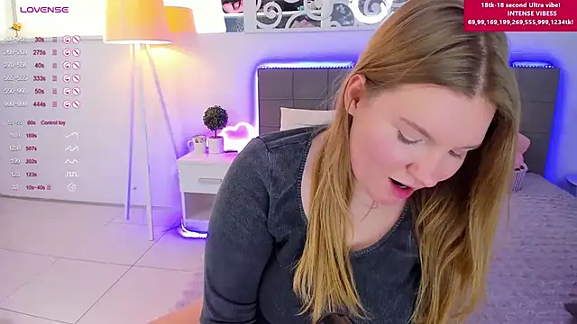 AshleyJoness's cam snapshot