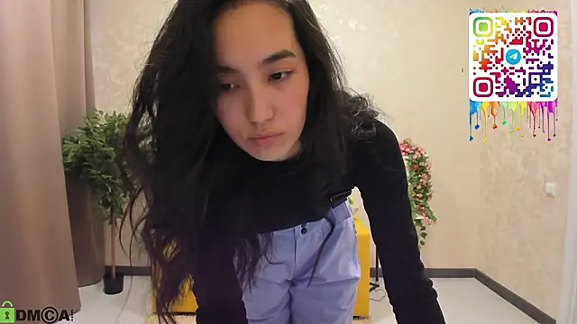FlirtyAura live sex cam