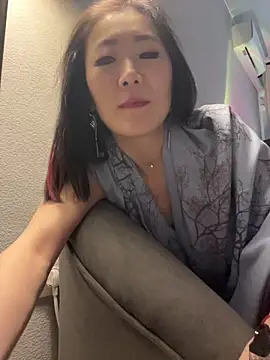 AikoYamada live sex cam