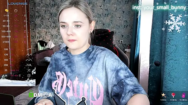 Your_small_bunny's cam snapshot