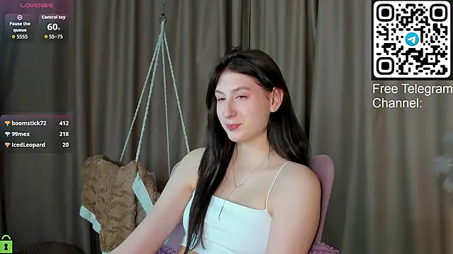 May_Yam's cam snapshot