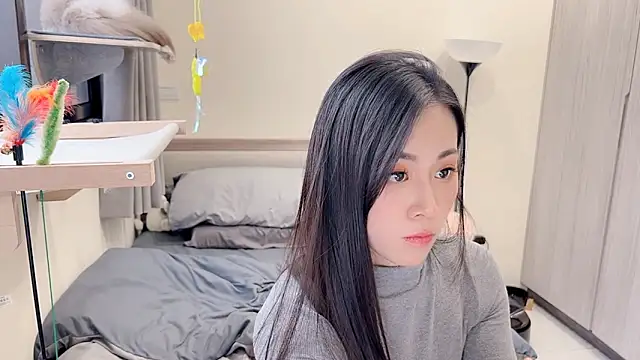 BabyOneDaily's cam snapshot