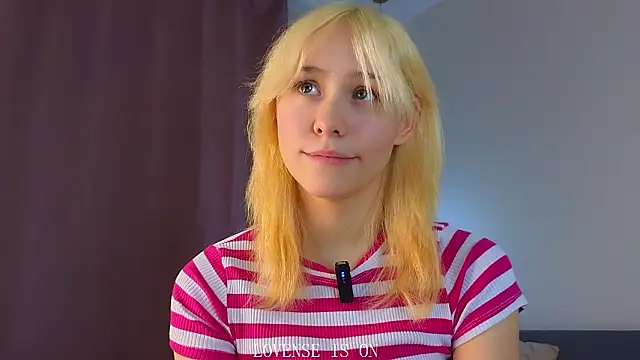 BritniBers live sex cam