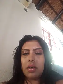 Indian_GlowingMiax live sex cam
