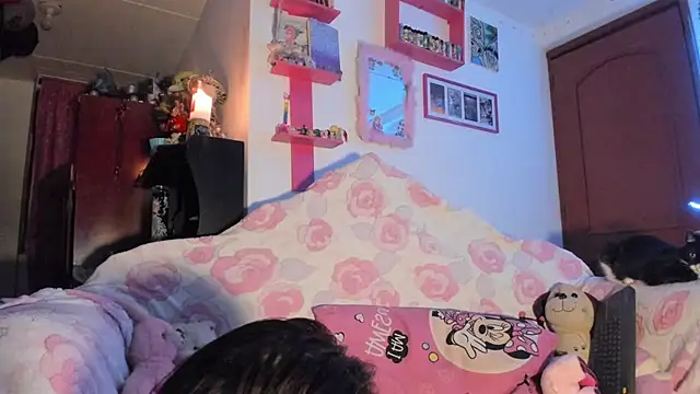 Rebecahart's cam snapshot