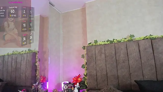 LanaMills_'s cam snapshot