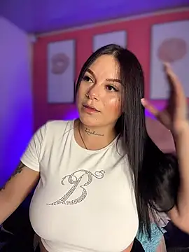 Megaan__More's cam snapshot