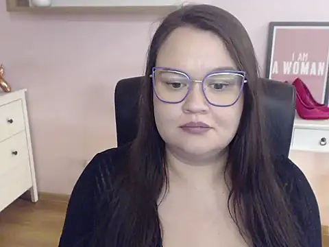 HollyDanceSoul's cam snapshot