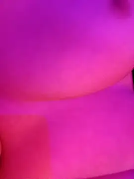 Sweettinydiamond live sex cam