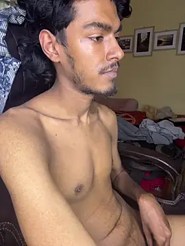 RavenKisses live sex cam