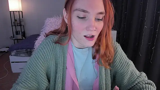 ReddHotPipper's cam snapshot