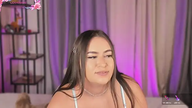 lynda_west's cam snapshot