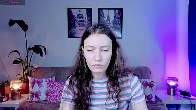 VioletaBloom's cam snapshot