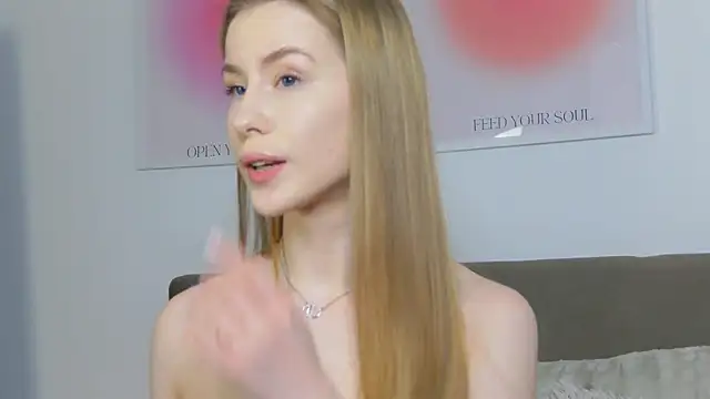 VioletiSwone's cam snapshot