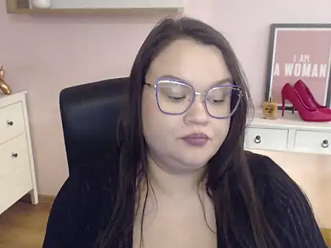 HollyDanceSoul's cam snapshot