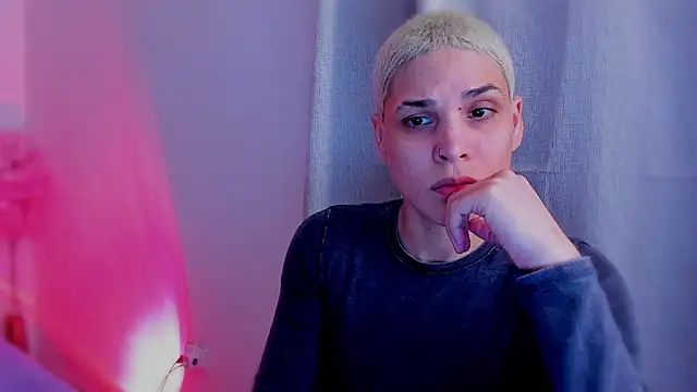 Charlee_pink's cam snapshot