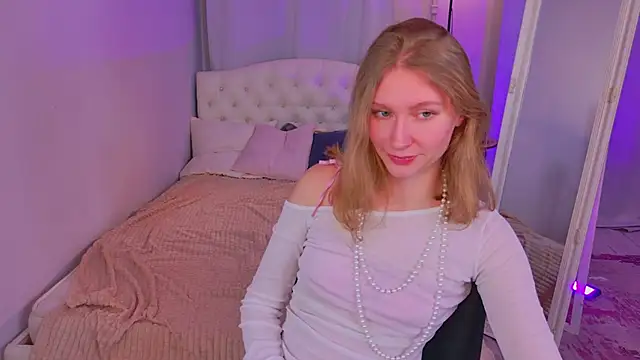 AsyaLumi's cam snapshot