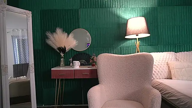 HaileyMoonn live sex cam