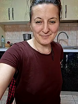 Sweet-milf- live sex cam