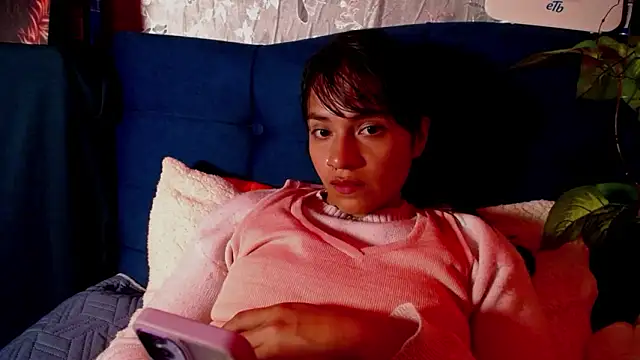 Samara_Homescapes's cam snapshot