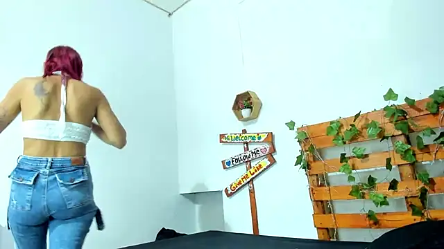 cris_dulce's cam snapshot