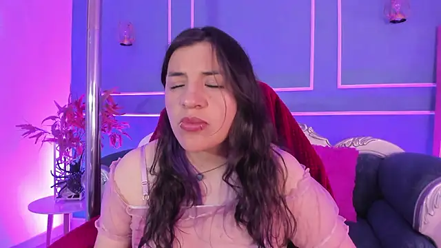 TaraTaylorr live sex cam