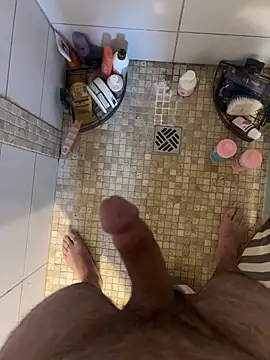 yannusgir33 live sex cam