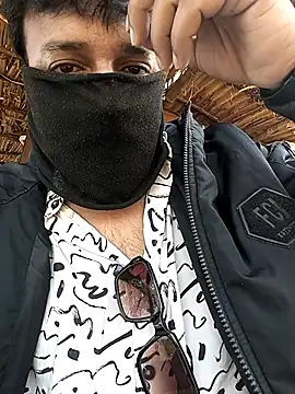 _Alluring_'s cam snapshot