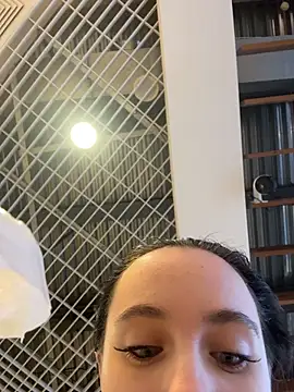 MiaTee's cam snapshot