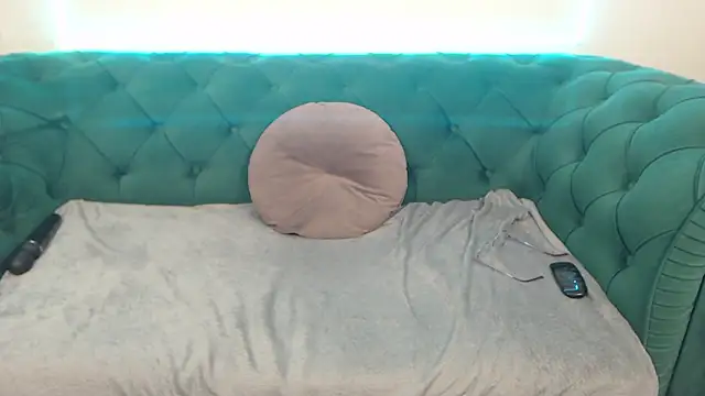 IvanaCharm's cam snapshot