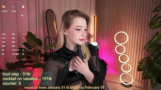 LauraWifeness's cam snapshot