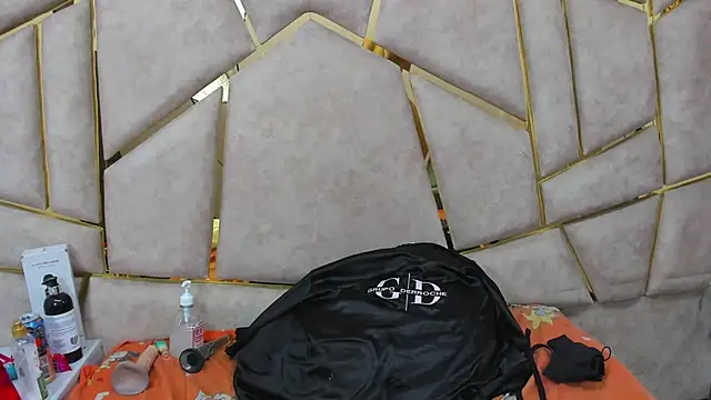 Kloe_Candy1's cam snapshot