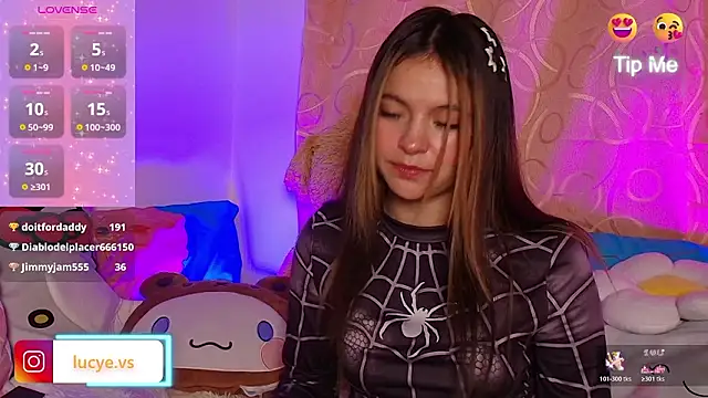 LucyEvans_'s cam snapshot