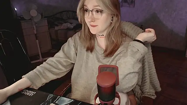 raingurl's cam snapshot