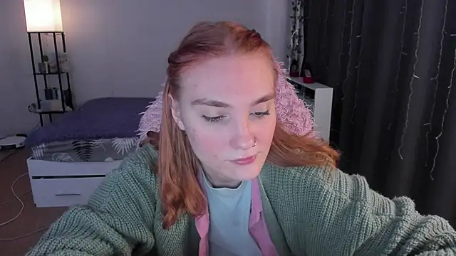 ReddHotPipper's cam snapshot