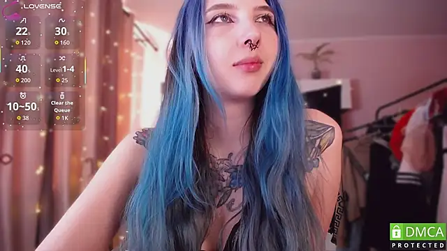 JustMeowGirl's cam snapshot